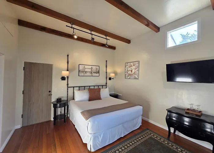 Forest Lodge Carmel-by-the-Sea